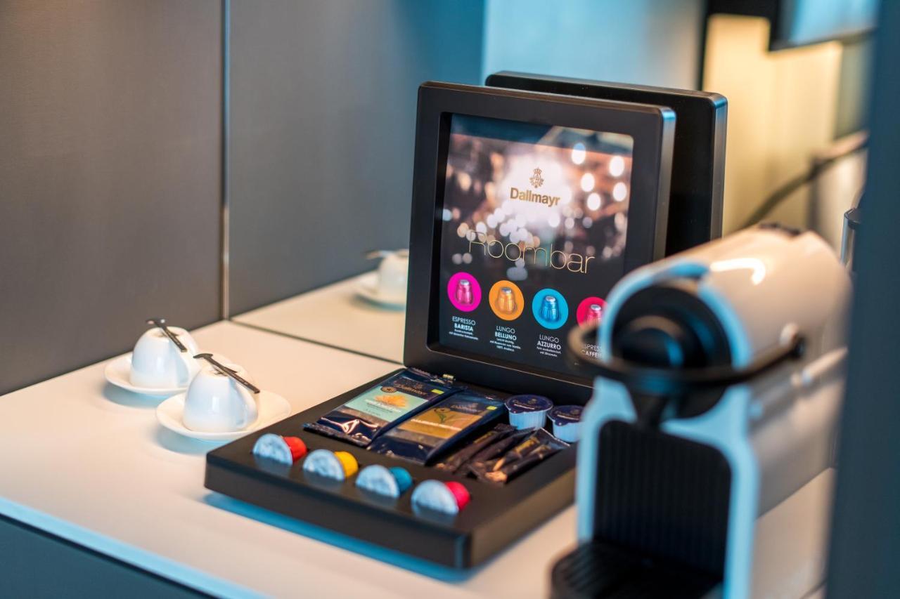מלון קובלנץ Faehrhaus Koblenz מראה חיצוני תמונה A Nespresso machine in a hotel room